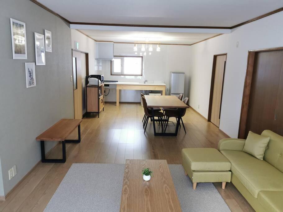 House Of Joy Furano 15 Mins To Ski Resort Exterior foto